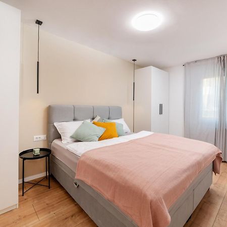 Cro.Lo Modern Retreat Apartment Split Ngoại thất bức ảnh